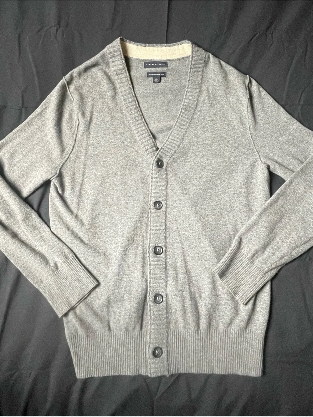 Banana Republic Italian Wool Men's Heather Gray V-Neck Button Cardigan